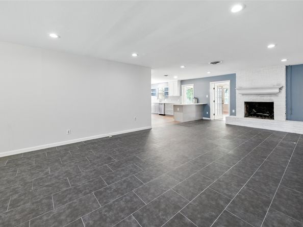 7323 Carew Street, Houston TX 77074