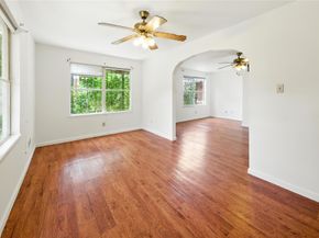 7323 Carew Street, Houston TX 77074