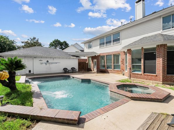 8210 Cross Springs Court, Houston TX 77095