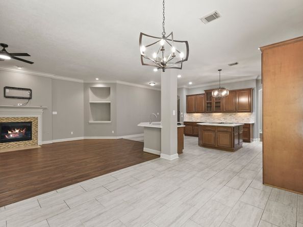 38 Driftdale Place, The Woodlands TX 77389