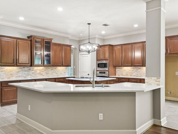 38 Driftdale Place, The Woodlands TX 77389