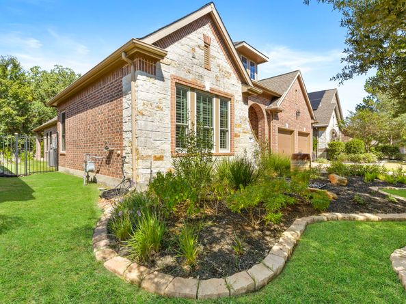 38 Driftdale Place, The Woodlands TX 77389