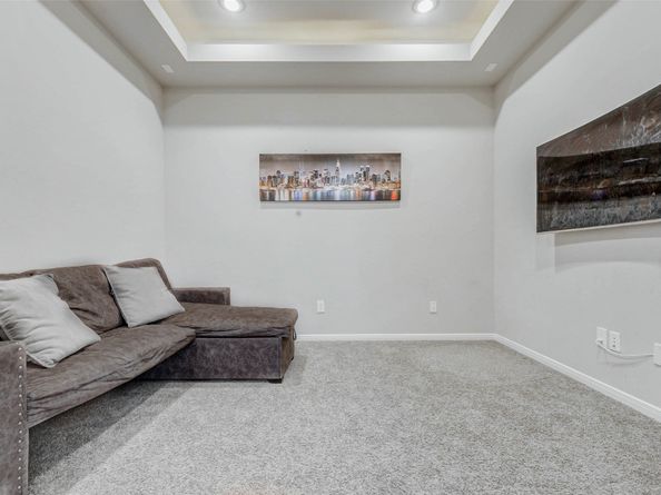 2806 Kingly Pine Trail, Conroe TX 77385