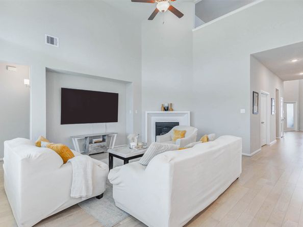 2806 Kingly Pine Trail, Conroe TX 77385