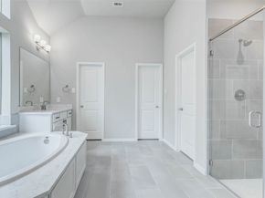 2806 Kingly Pine Trail, Conroe TX 77385