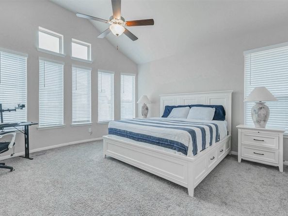 2806 Kingly Pine Trail, Conroe TX 77385