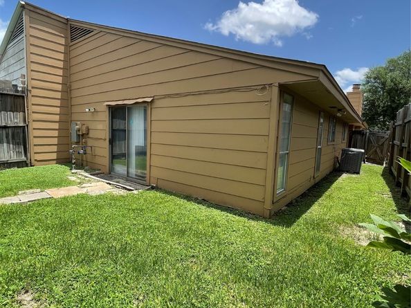 4202 Boone Road, Houston TX 77072