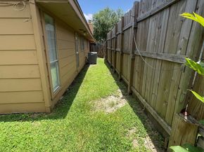4202 Boone Road, Houston TX 77072