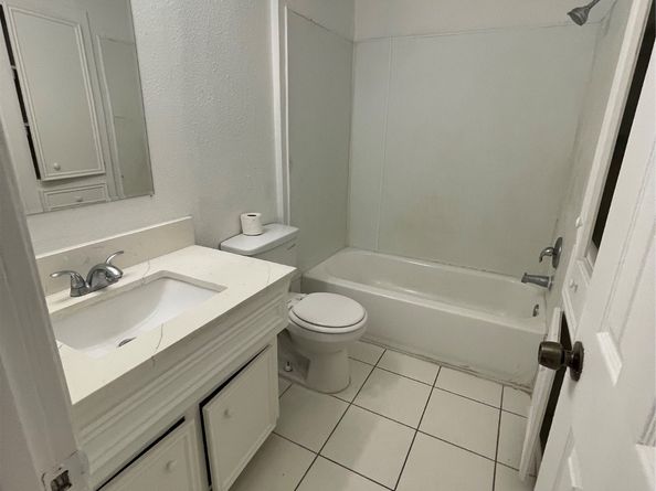 4202 Boone Road, Houston TX 77072