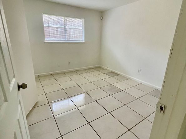 4202 Boone Road, Houston TX 77072