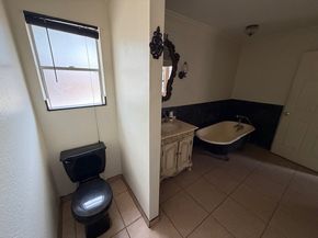 5914 Foresthaven Drive, Houston TX 77066