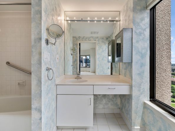 2001 Holcombe Boulevard 1801, Houston TX 77030