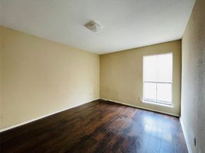 13480 S Thorntree Drive 910, Houston TX 77015