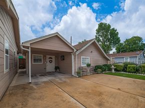 7833 Narcissus Street, Houston TX 77012