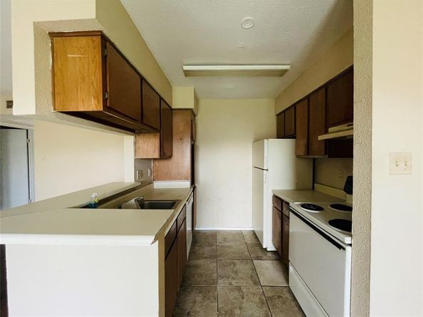 13480 S Thorntree Drive 1206, Houston TX 77015