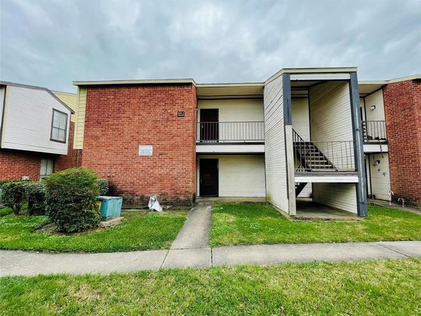 13480 S Thorntree Drive 1206, Houston TX 77015