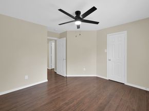 122 N N Camelia Grove Circle, The Woodlands TX 77382