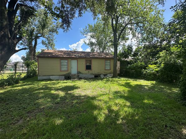7973 Birmingham Street, Houston TX 77028