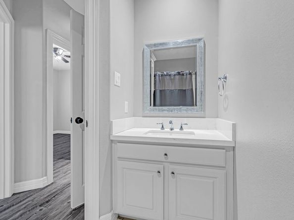 13527 Brookbluff Lane, Houston TX 77077