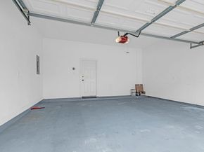 13527 Brookbluff Lane, Houston TX 77077