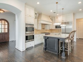 10 Libretto Court, The Woodlands TX 77382