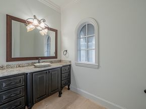 10 Libretto Court, The Woodlands TX 77382