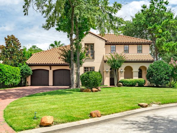 10 Libretto Court, The Woodlands TX 77382