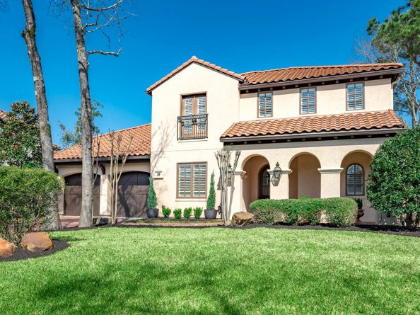 10 Libretto Court, The Woodlands TX 77382