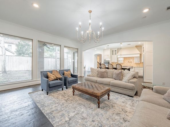 10 Libretto Court, The Woodlands TX 77382