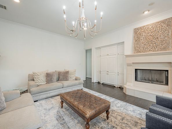 10 Libretto Court, The Woodlands TX 77382