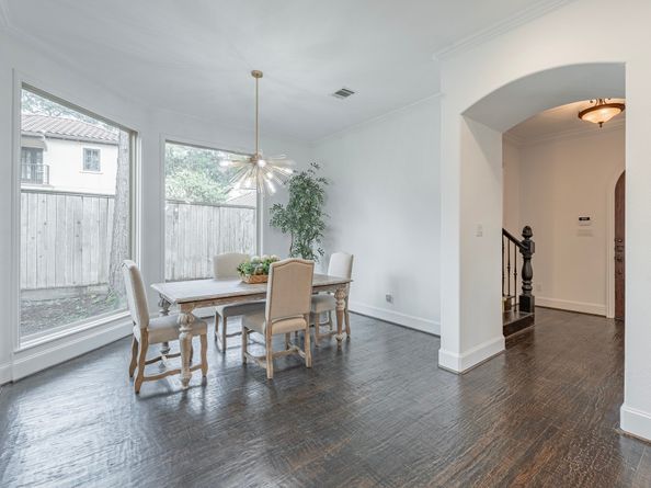 10 Libretto Court, The Woodlands TX 77382