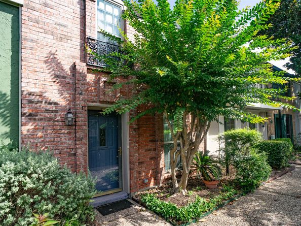 11525 Burdine Street 403, Houston TX 77035