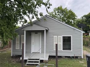 412 Owens Street, Houston TX 77029