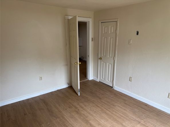 412 Owens Street, Houston TX 77029