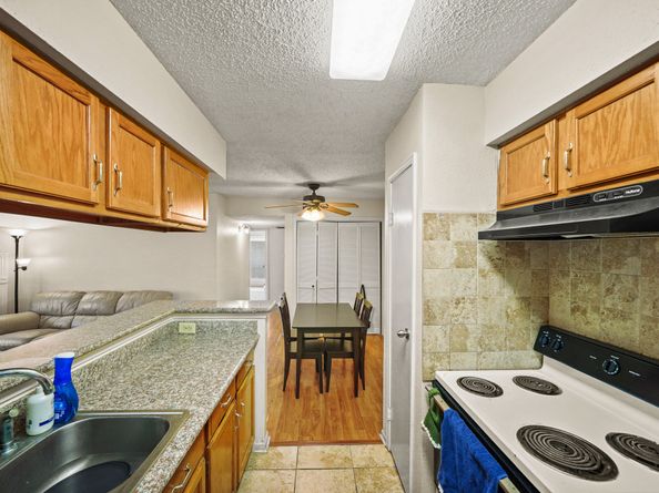 2120 El Paseo Street 1403, Houston TX 77054