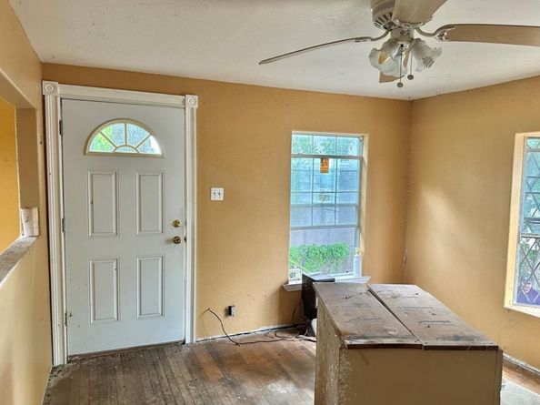 7215 Victoria St Street, Houston TX 77020