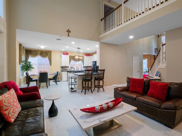 12427 Shadycrest Drive, Houston TX 77082