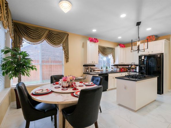 12427 Shadycrest Drive, Houston TX 77082