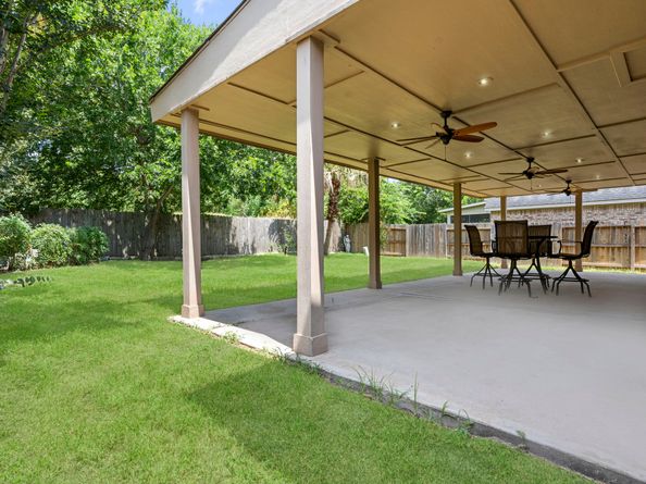 6914 Grants Hollow Ln, Richmond TX 77407