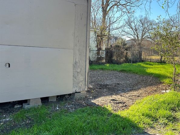 2406 Delano Street, Houston TX 77004