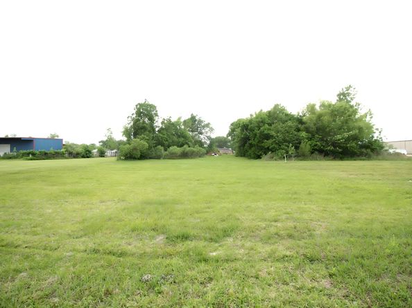 13530 Luthe Road, Houston TX 77039
