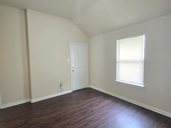 2112 Davis Street, Houston TX 77026