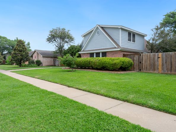 4766 Hidden Springs Drive, Houston TX 77084