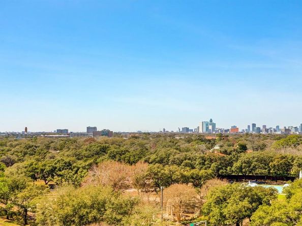 1111 Hermann Drive 8E2, Houston TX 77004