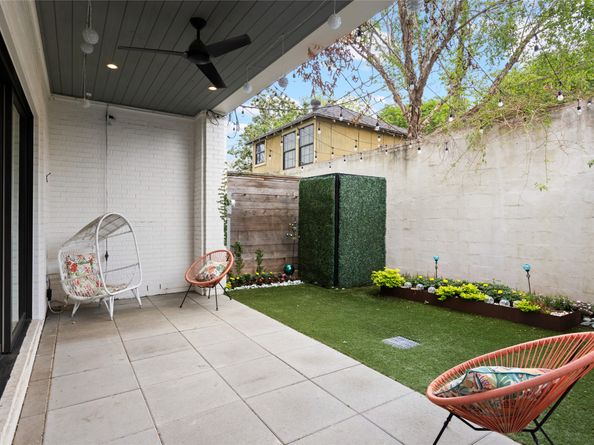 1107 Berthea Street B, Houston TX 77006