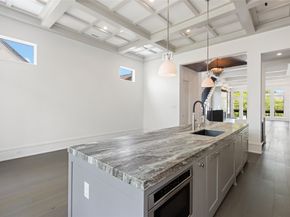 1107 Berthea Street B, Houston TX 77006