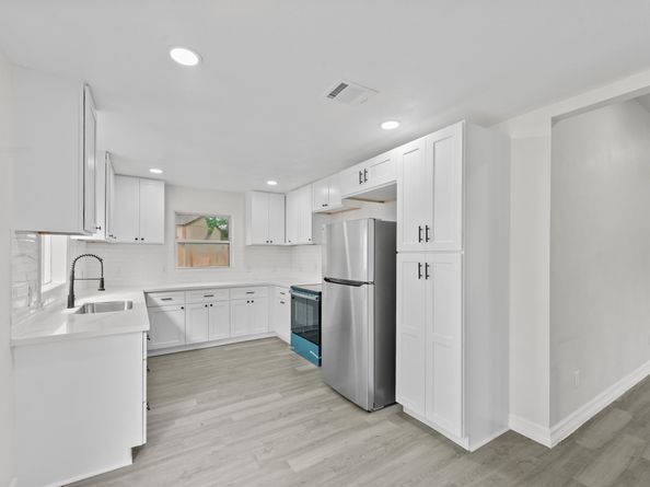 1615 Hiller Street, Houston TX 77015