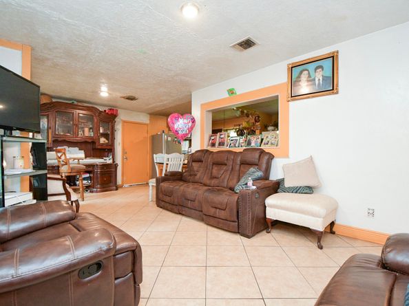 16005 Old Richmond Road, Sugar Land TX 77498