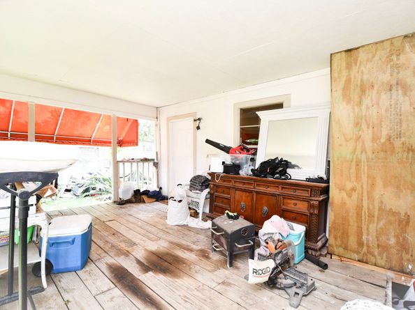 16005 Old Richmond Road, Sugar Land TX 77498