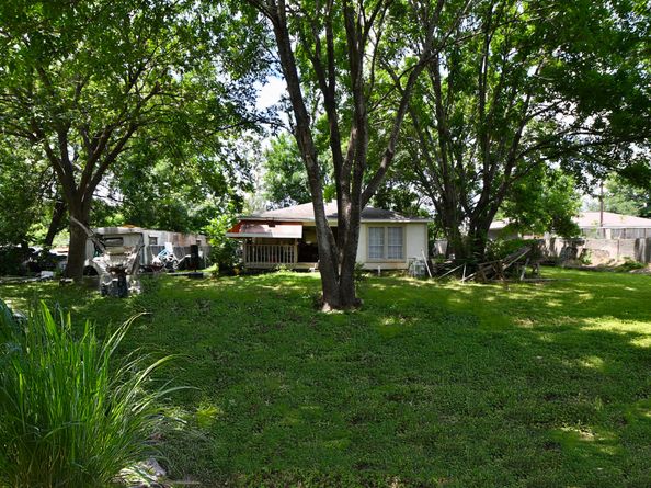 16005 Old Richmond Road, Sugar Land TX 77498